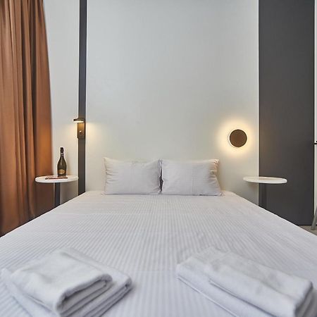 Studio Room, 45 Перлина Kadorr, Аркадія Odessa Buitenkant foto