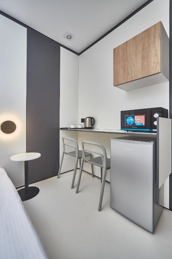 Studio Room, 45 Перлина Kadorr, Аркадія Odessa Buitenkant foto
